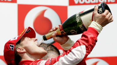 Шумахер печели Формула 1 за рекорден седми път