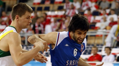 Сърбия на четвъртфинал на Евробаскет 2009