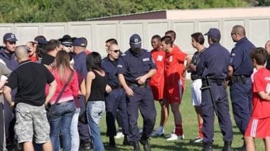 Полицаи нахлуват на тренировка на Локо (Пловдив)