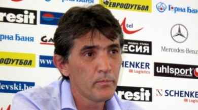 Достанич извади куп титуляри от състава за мача с Черноморец