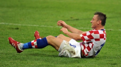 Хърватия остана без Олич за мача с Казахстан