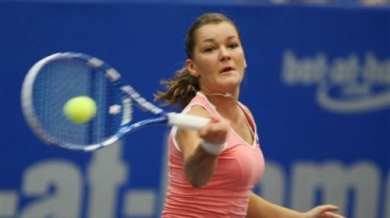 Агниешка Радванска на четвъртфинал в Линц