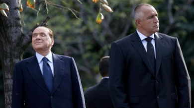 Берлускони: Нямам планове да продавам Милан