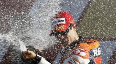 Педроса триумфира във Валенсия в Мото GP