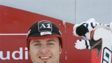Австриец спечели първия слалом за сезона