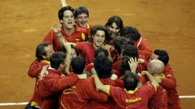 Испания вдигна “Купа Дейвис” за четвърти път, защити титлата си