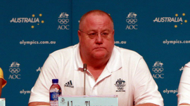 Треньорът на Австралия напусна заради “неподходящо поведение”