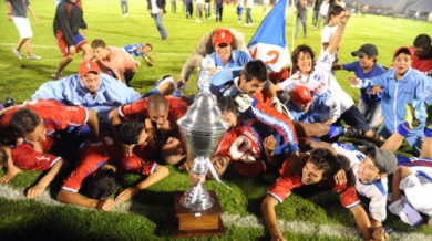 Насионал спечели шампионата Апертура в Уругвай