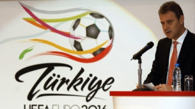 Турция обяви осем града за евентуално домакинство на Евро 2016