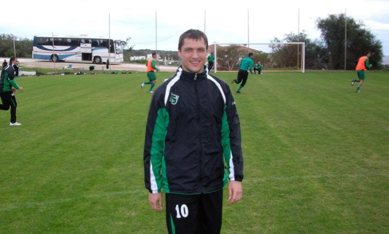 Десислав Русев вкара първите си два гола за Локо (Мездра) /снимка fcvihren.com