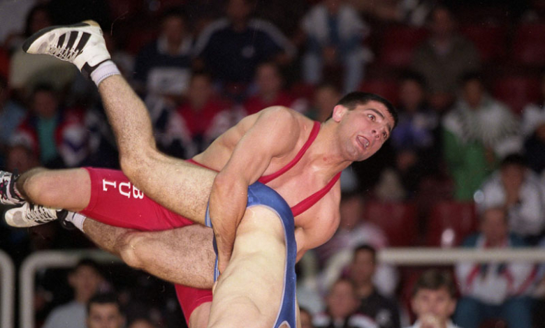 Армен Назарян (в червено) /снимка bul-wrestling.org