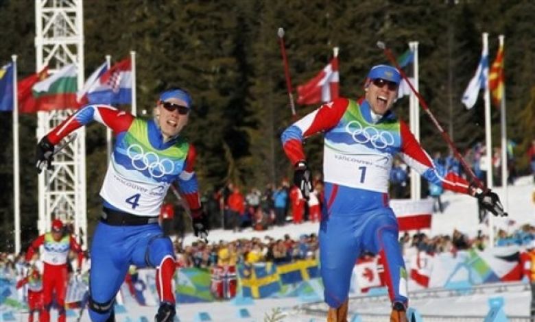 Никита Крюков (вляво) финишира заедно със своя сънародник