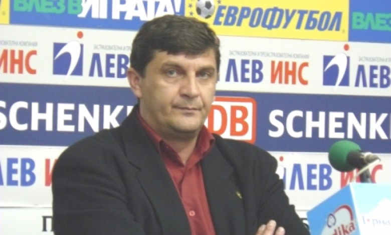 Треньорът на Балкан Петър Клечков