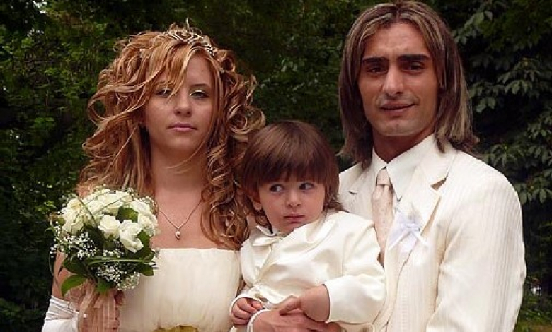 Георги Какалов със съпругата си Виолета и малкия Георги /снимка podtepeto