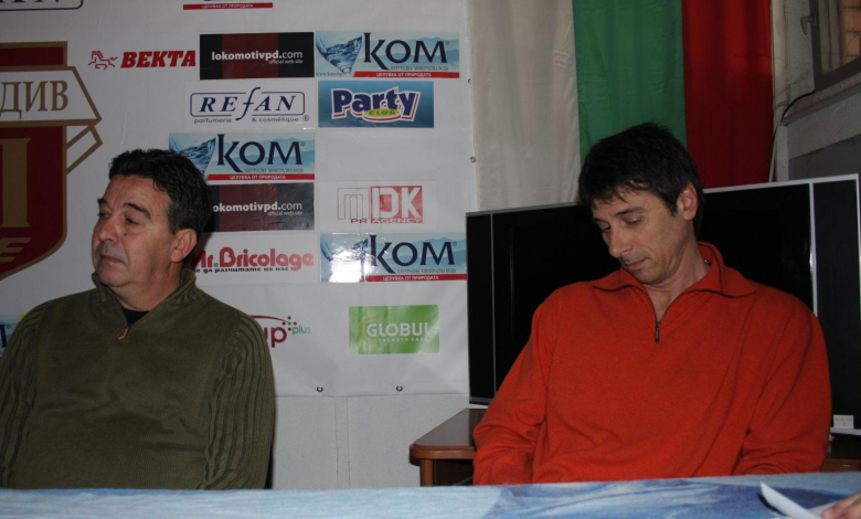 Едуард Ераносян (вдясно) няма да работи до април 2013 година