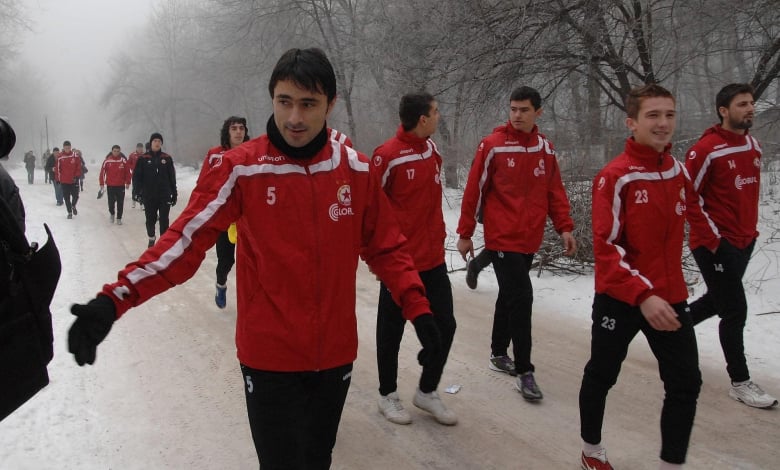 Тодор Янчев и останалите играчи на ЦСКА на 10 януари 2011 г. Подобен крос тази година няма да има