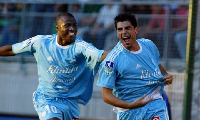 Сирил Шапюи (вдясно) като играч на Олимпик (Марсилия)