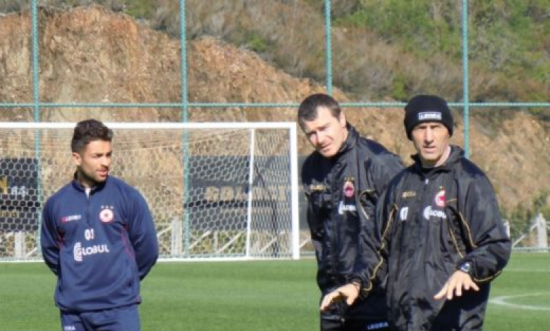 Роко Перота (вляво) отново ще работи с първия отбор на ЦСКА