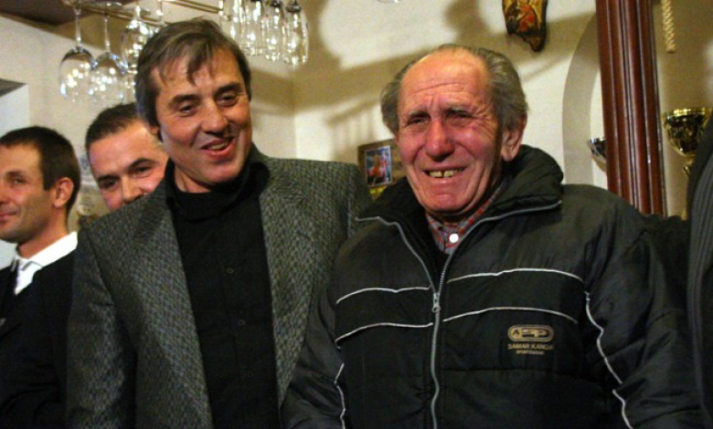 Петър Петров (вляво)
Снимка: Спортал