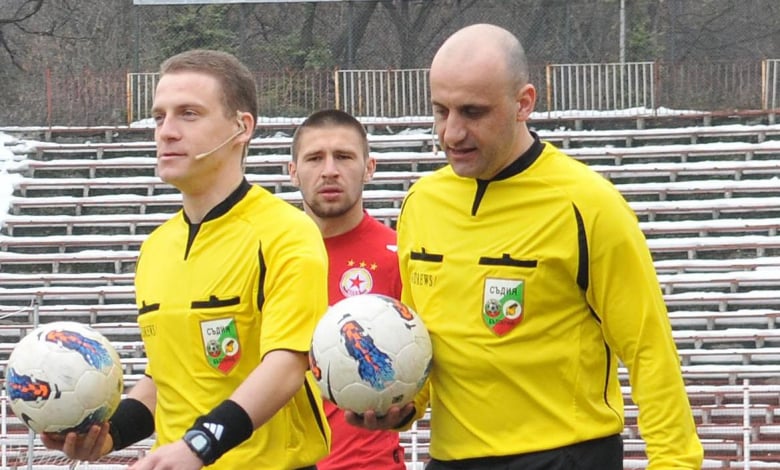 Вихрен Манев (вляво)