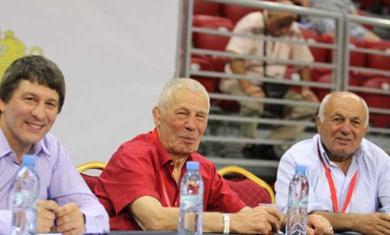 Валентин Йорданов, Еньо Вълчев и Янчо Патриков /Снимка: bul-wrestling.org