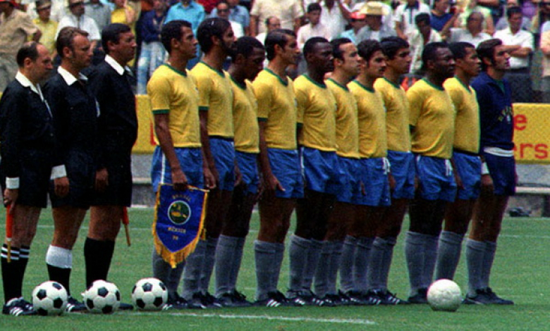 Снимка: Пауло Сезар е третият отляво надясно в бразилския тим