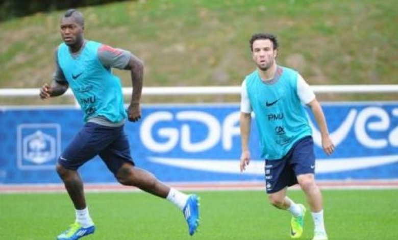 Сисе и Валбуена по време на тренировка на националния отбор на Франция