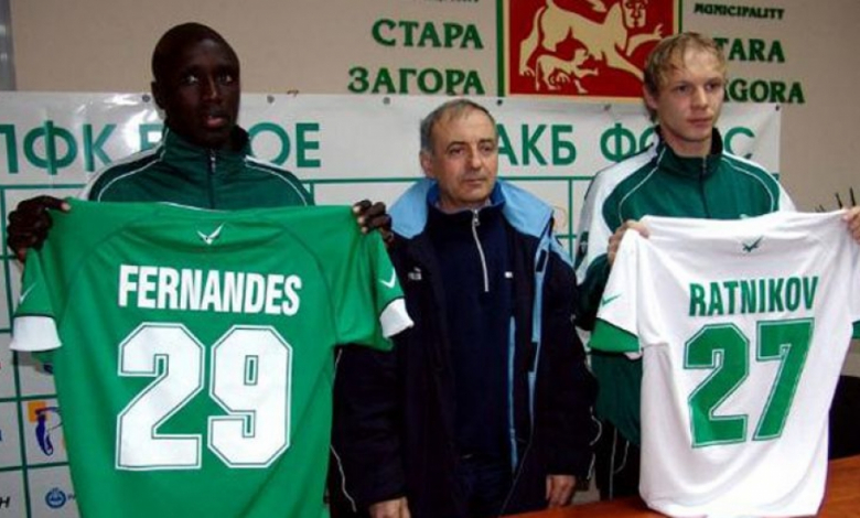Иван Вутов (в средата)