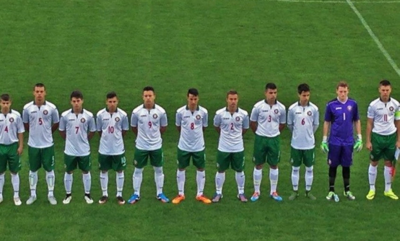 Кун (с номер 9) дебютира за България