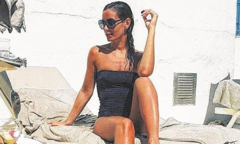 Кинга – приятелката на Золтан Щибер, блести на плажа в Сардиния