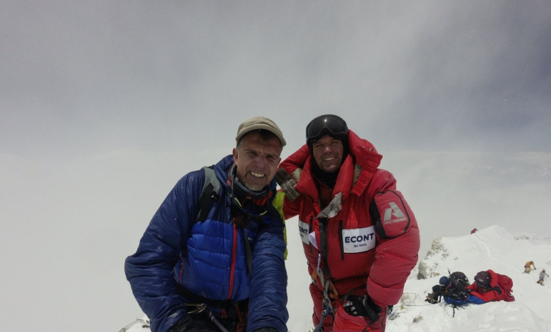 Боян Петров и Скатов на връх Макалу (8481 м) - на 23 май 2016 година