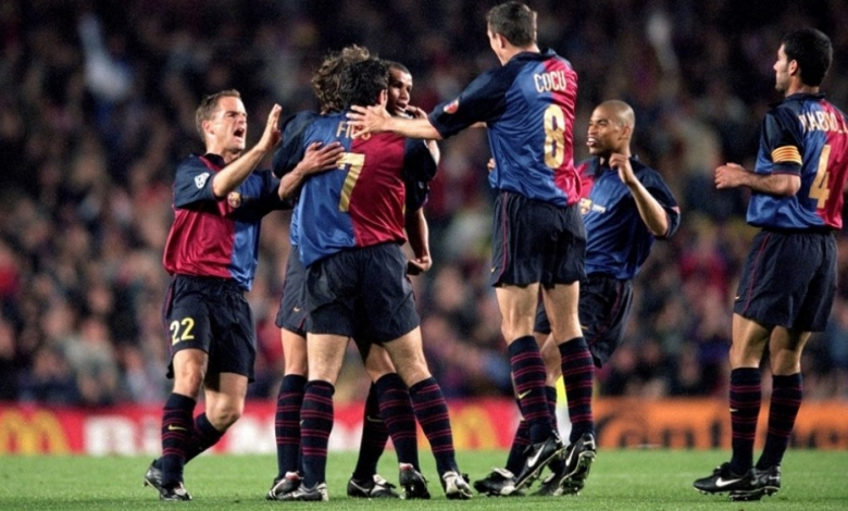 Футболистите на Барса се радват при знаменития им обрат в реванша срещу Челси на четвъртфиналите през сезон 1999/2000