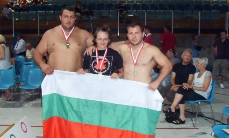 Стилиян Георгиев (най-вдясно)