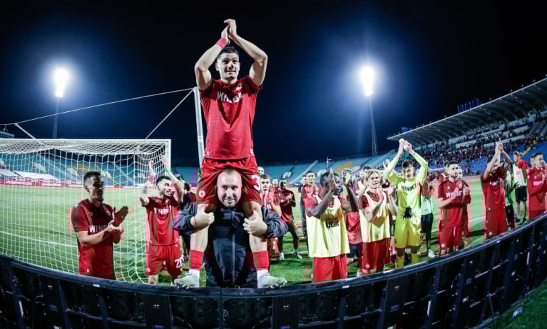 Снимки: startphoto