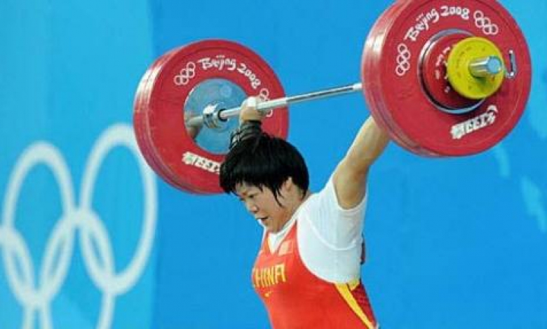 Лю Чунхонг счупи три световни рекорда в категория до 69 кг