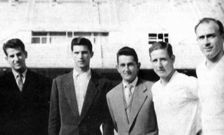 Крум Янев (третият от ляво на дясно) през 1958 година в Мадрид с Христо Андонов, Жоро Найденов и Реймон Копа