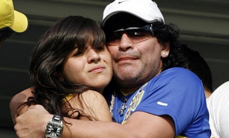Джанина с баща си Диего Марадона