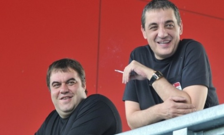 Шефовете на ЦСКА Димитър Борисов (вдясно) и Иво Иванов ще поверят школата в ръцете на чужденец