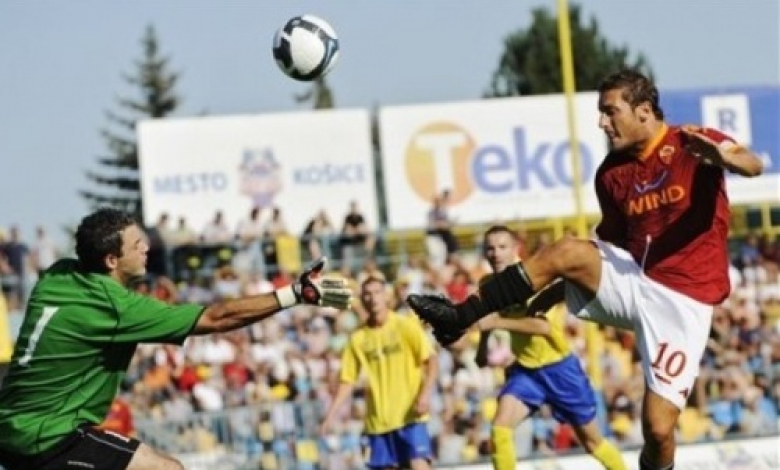 Двата гола на Тоти срещу Кошице не стигнаха на Рома да бие в Словакия