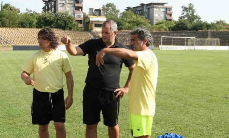 Пичоне (най-вдясно) проведе първа тренировка днес в Ботев /снимка news4000.bg