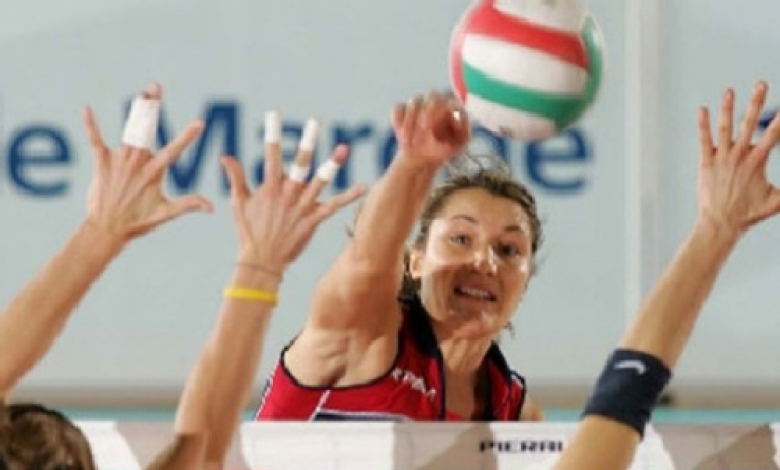 Елена Колева се отчете с 18 точки за Олимпиакос
