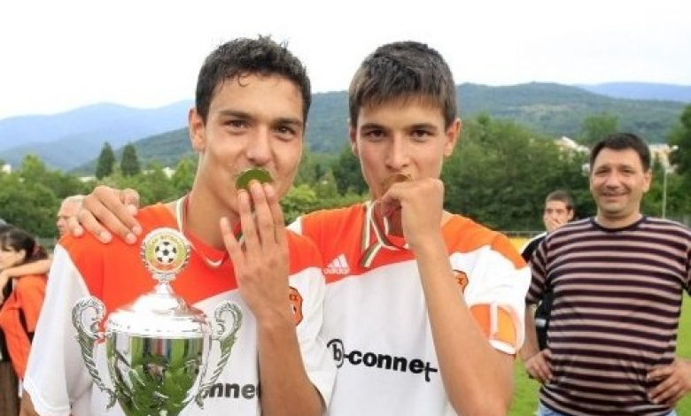 Близнаците Георги (вляво) и Илия Миланови играха за Литекс при гостуването в Гоце Делчев