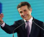 Известен политик на седмото небе заради Евро 2024, извади големите пачки