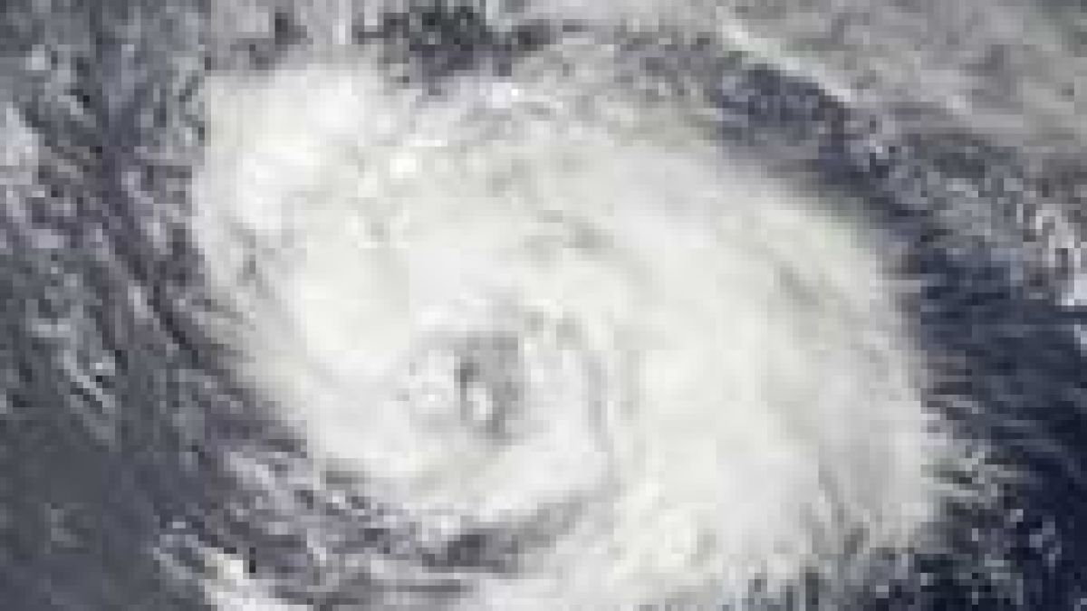Заради урагана “Айк” туристите обезателно трябва да напуснат Флорида
