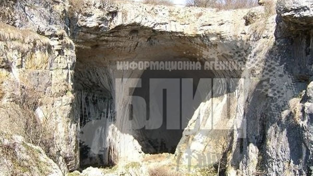 Техно фестивал разпали скандали в Луковитско