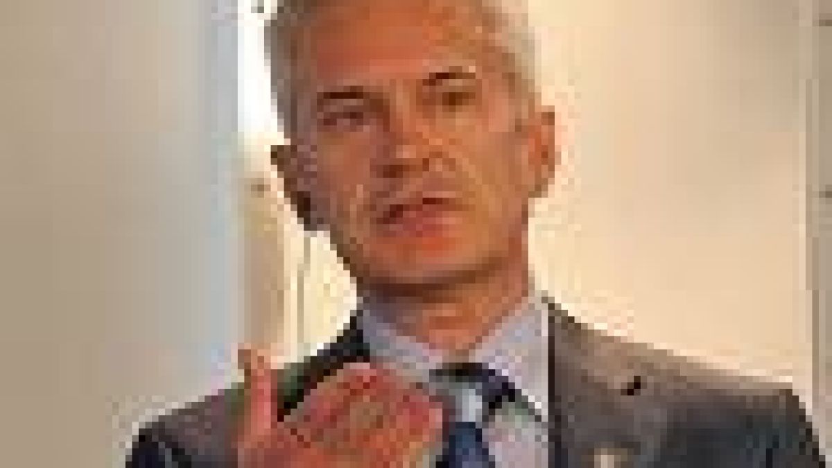 Сидеров: Нужна е нова Конституция