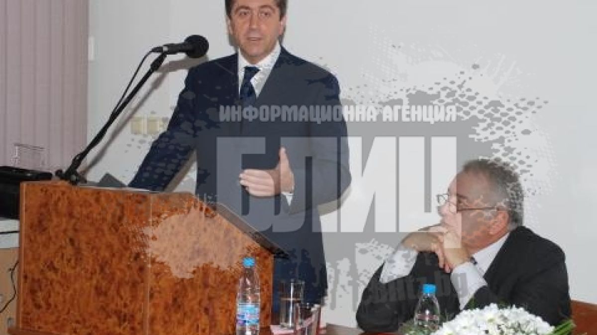 Първанов: Докога ще се занимаваме с мутри и ченгета?