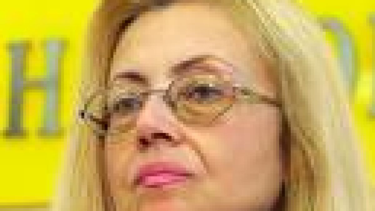 Мингова: ВСС отива при магистратите по райони  