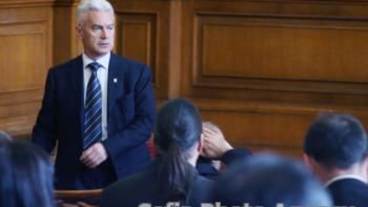 Сидеров: БСП може сама да предизвика предсрочни избори