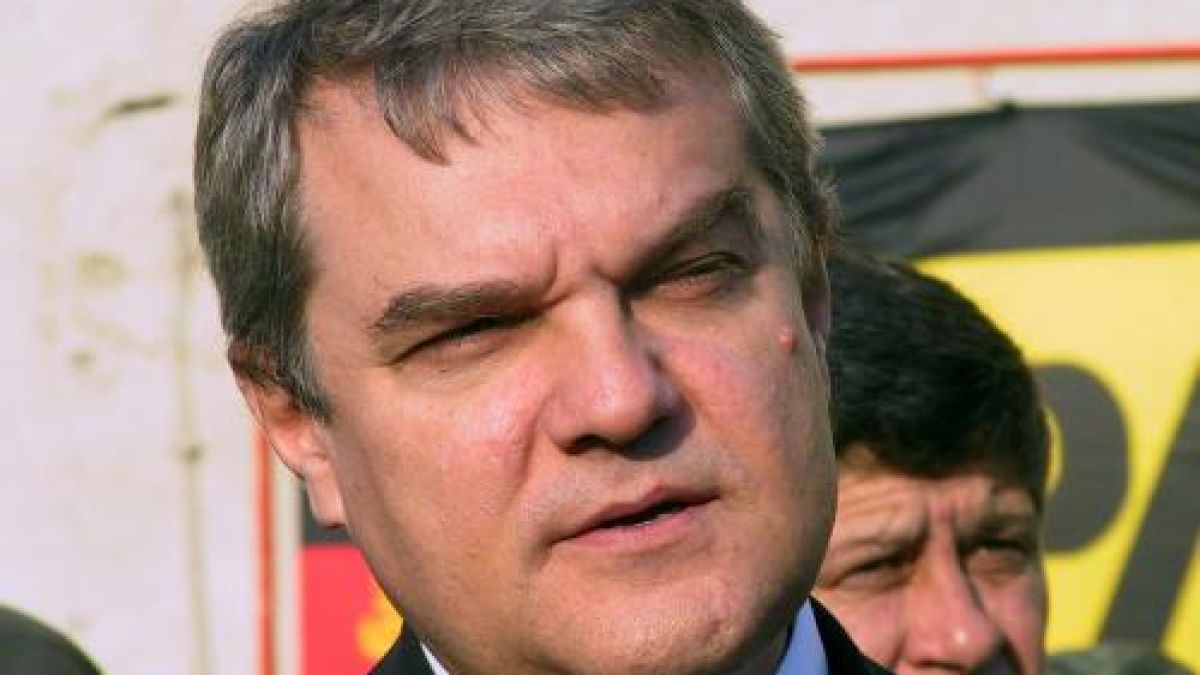 И днес няма да разпитват Румен Петков